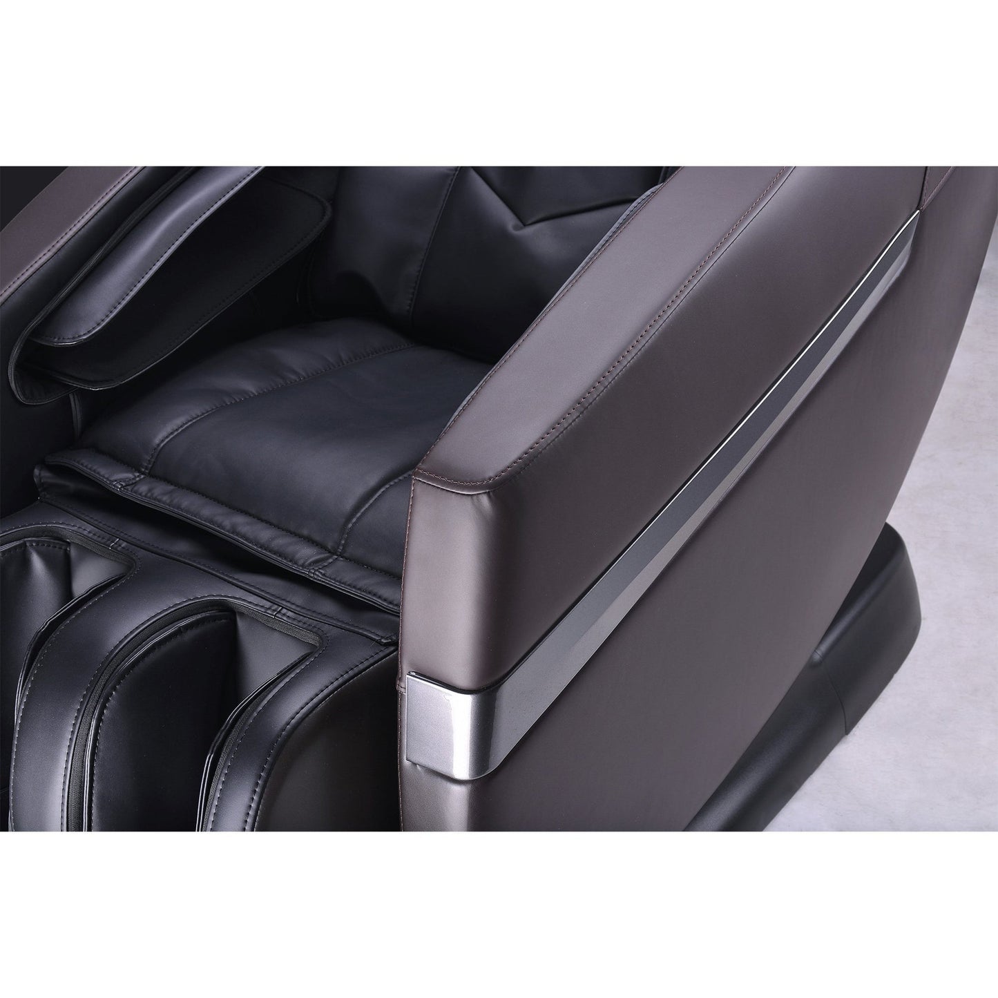 1 demo unit available! Demo Unit- Brookstone BK-250 Massage Chair- L Track with Zero Gravity-Bonus speakers