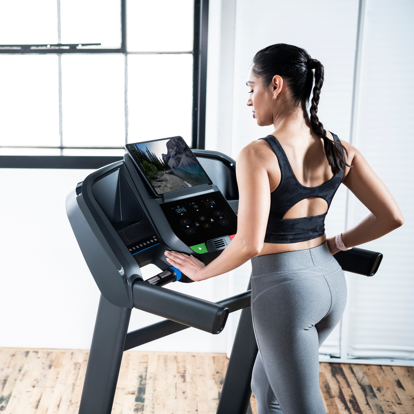 Grade A - T202 @Zone Treadmill