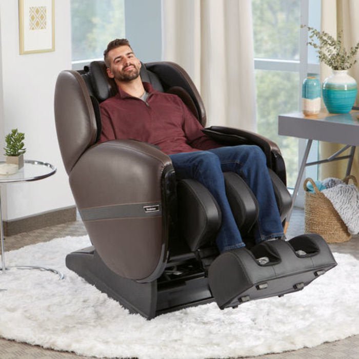 Demo- Brookstone Renew 3D Massage Chair