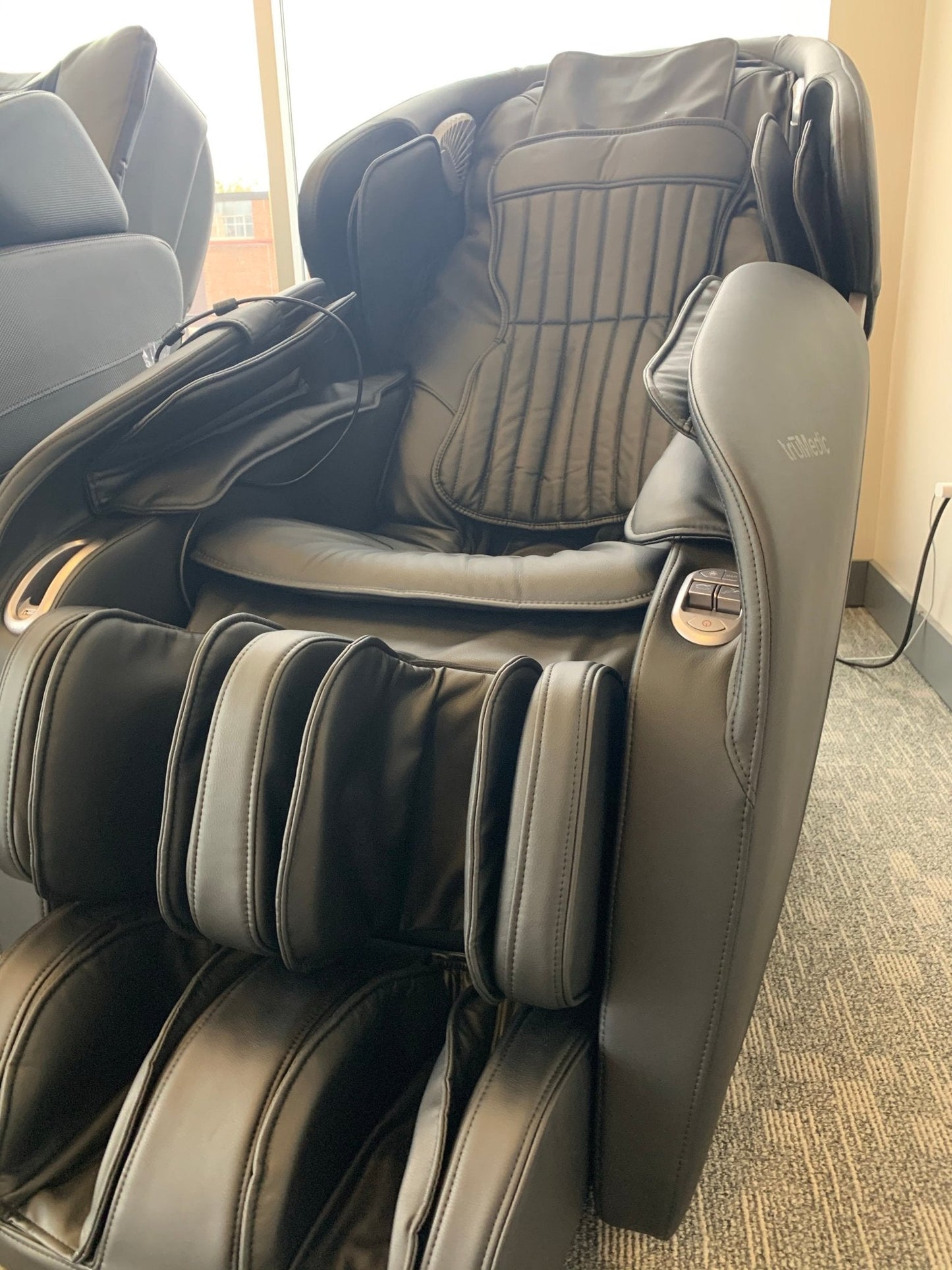 Demo unit-MC-2500 TRUMEDIC Massage Chair with L track & voice control
