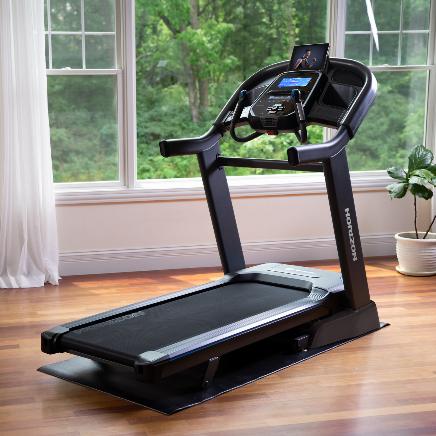 Horizon 7.4AT-24 @Zone Treadmill