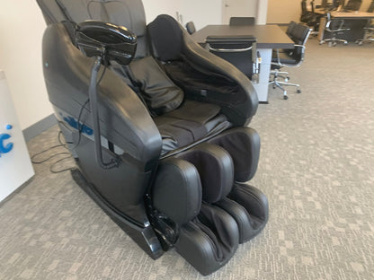 -Demo Unit-Essenza Massage Chair by Spa Dynamix